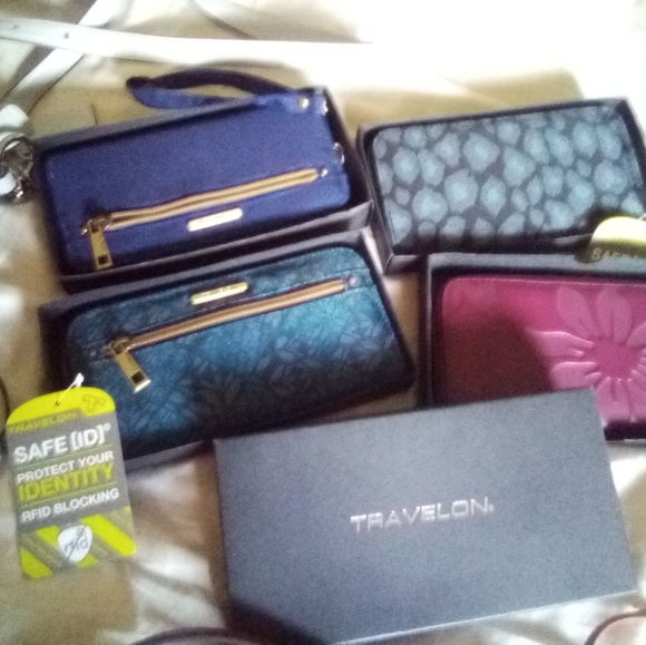 Wallets - Picture 1 of 1